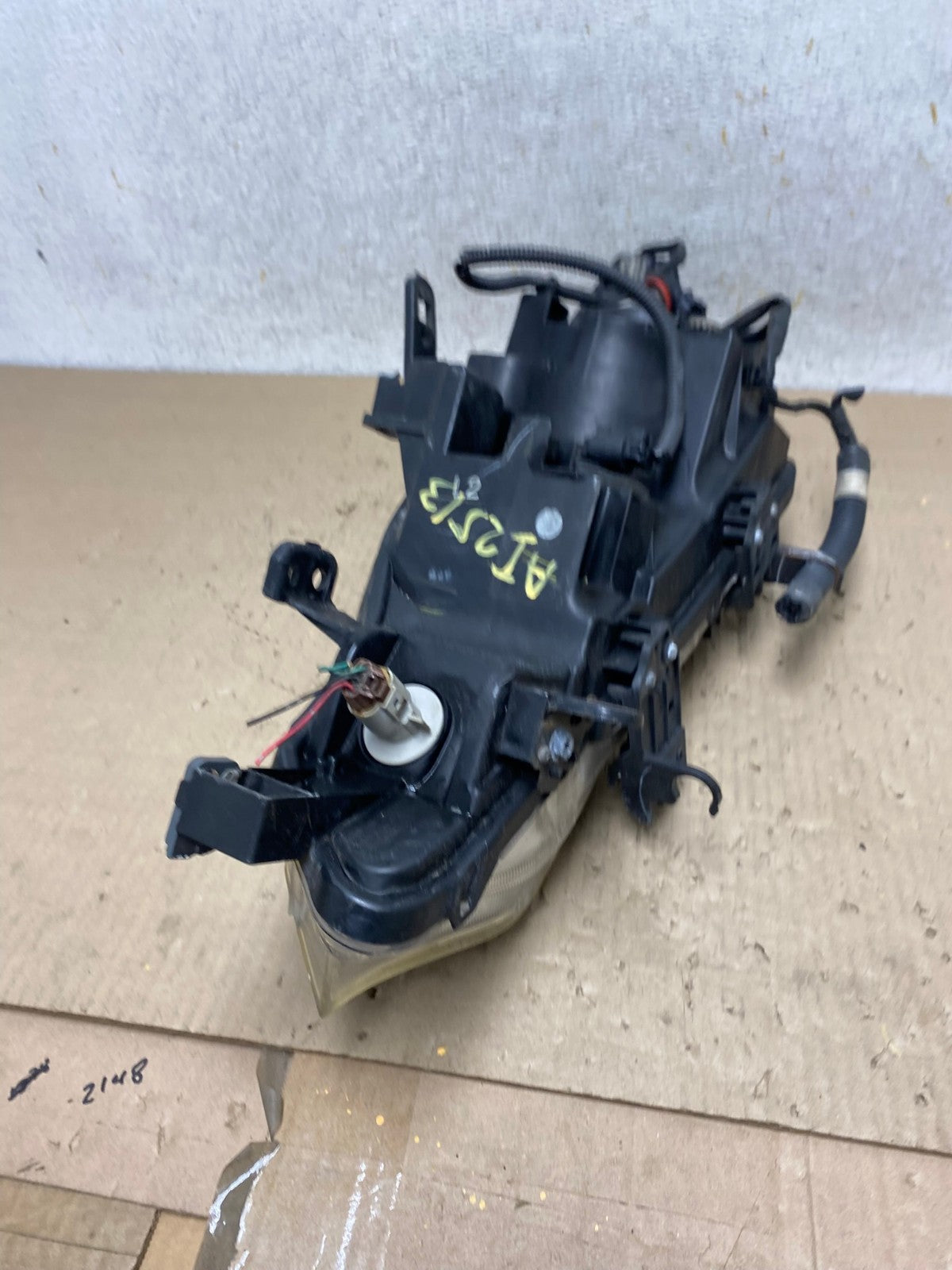 2011 to 2014 Nissan Murano Headlight Right Passenger Rh Halogen AI2513 LK8