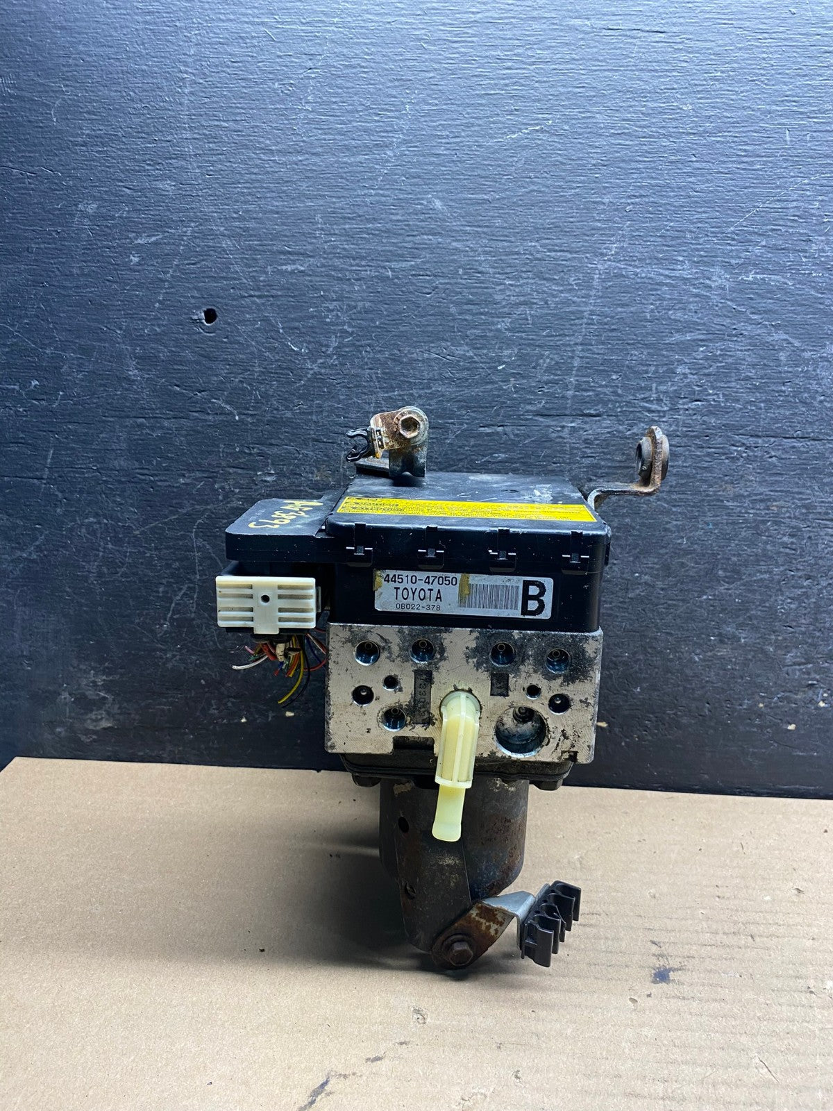 2004 - 2009 Toyota Prius ABS Brake Pump Anti Lock Module AH9806 LK1