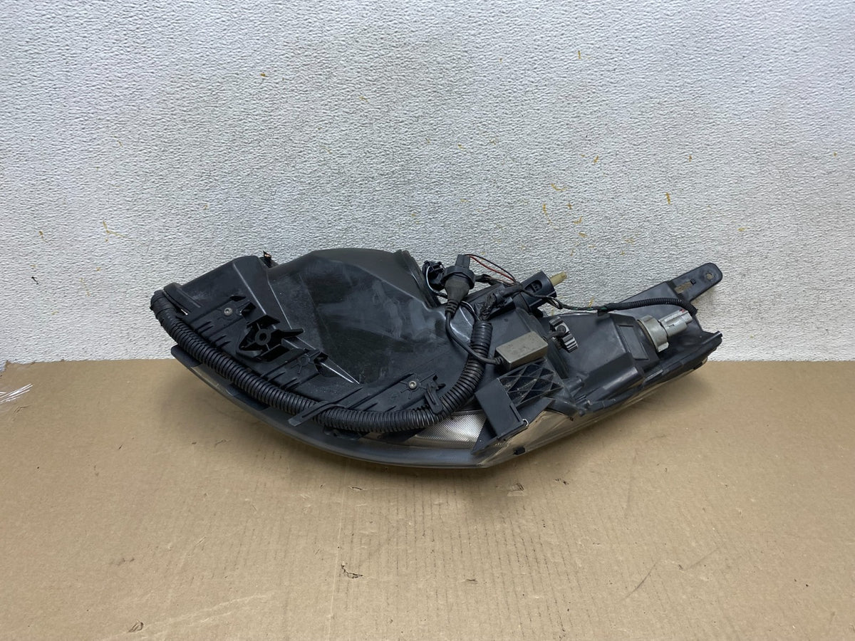 Sedan 2007 to 2009 Nissan Altima Right Passenger Halogen Headlight AH6721 DW7
