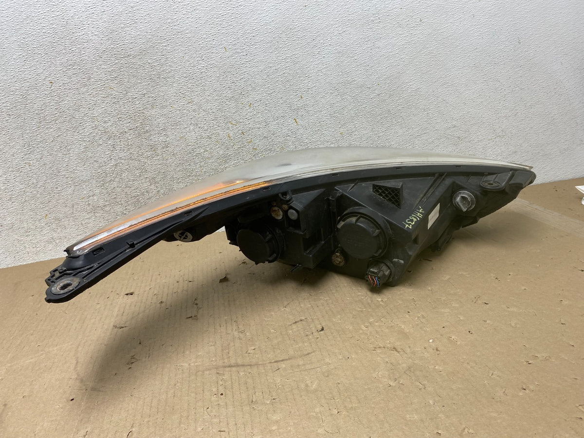 2012 - 2017 Hyundai Veloster Left Driver LH Side Halogen Headlight AH6837 DW9