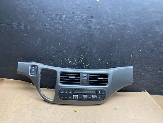 2005 to 2010 Honda Odyssey  Radio Climate Control Dash Trim Bezel z1813 DG0