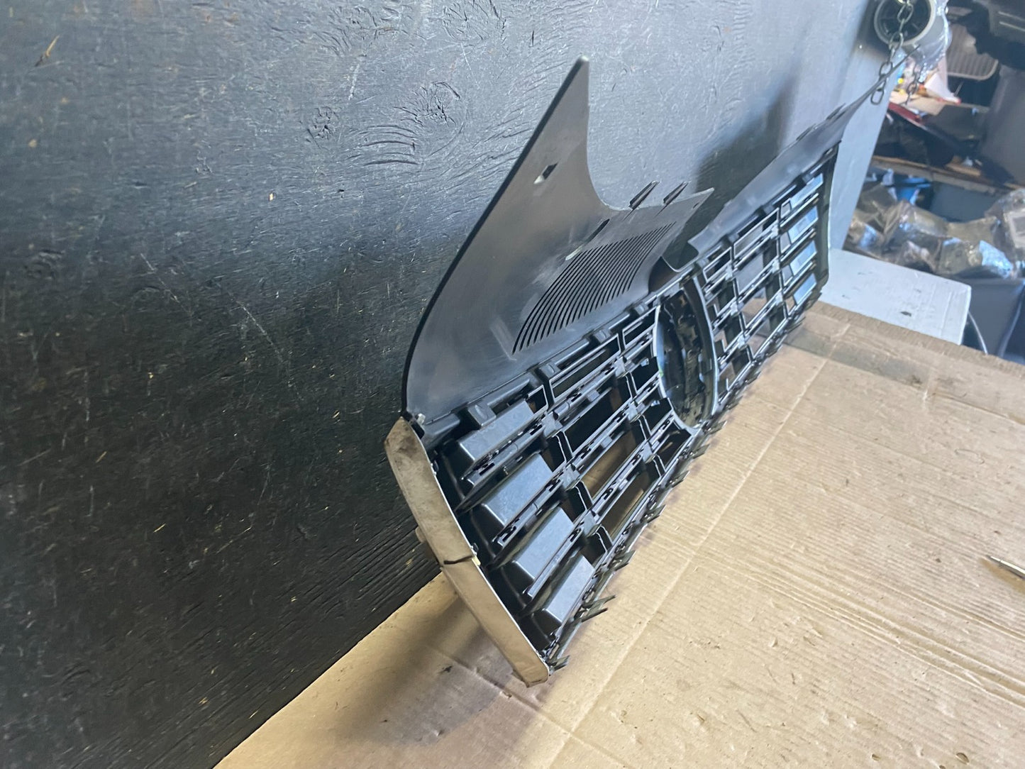 2013 to 2017 Volkswagen CC Front Upper Grill Grille Q0590 DG12