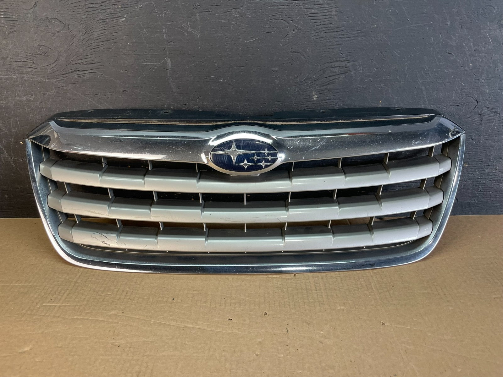 2008 to 2014 Subaru Tribeca Front Upper Grill Grille AF5248 DW0