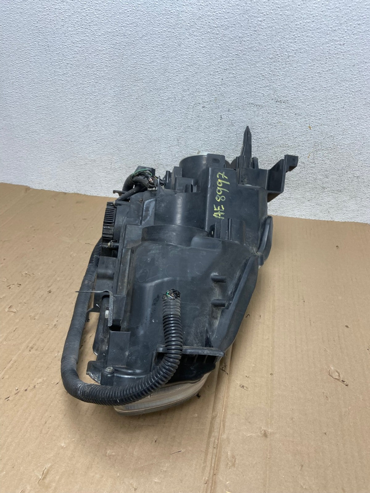2009-2014 Nissan Maxima Headlight Left Driver Side Xenon HID AE8997 LK10
