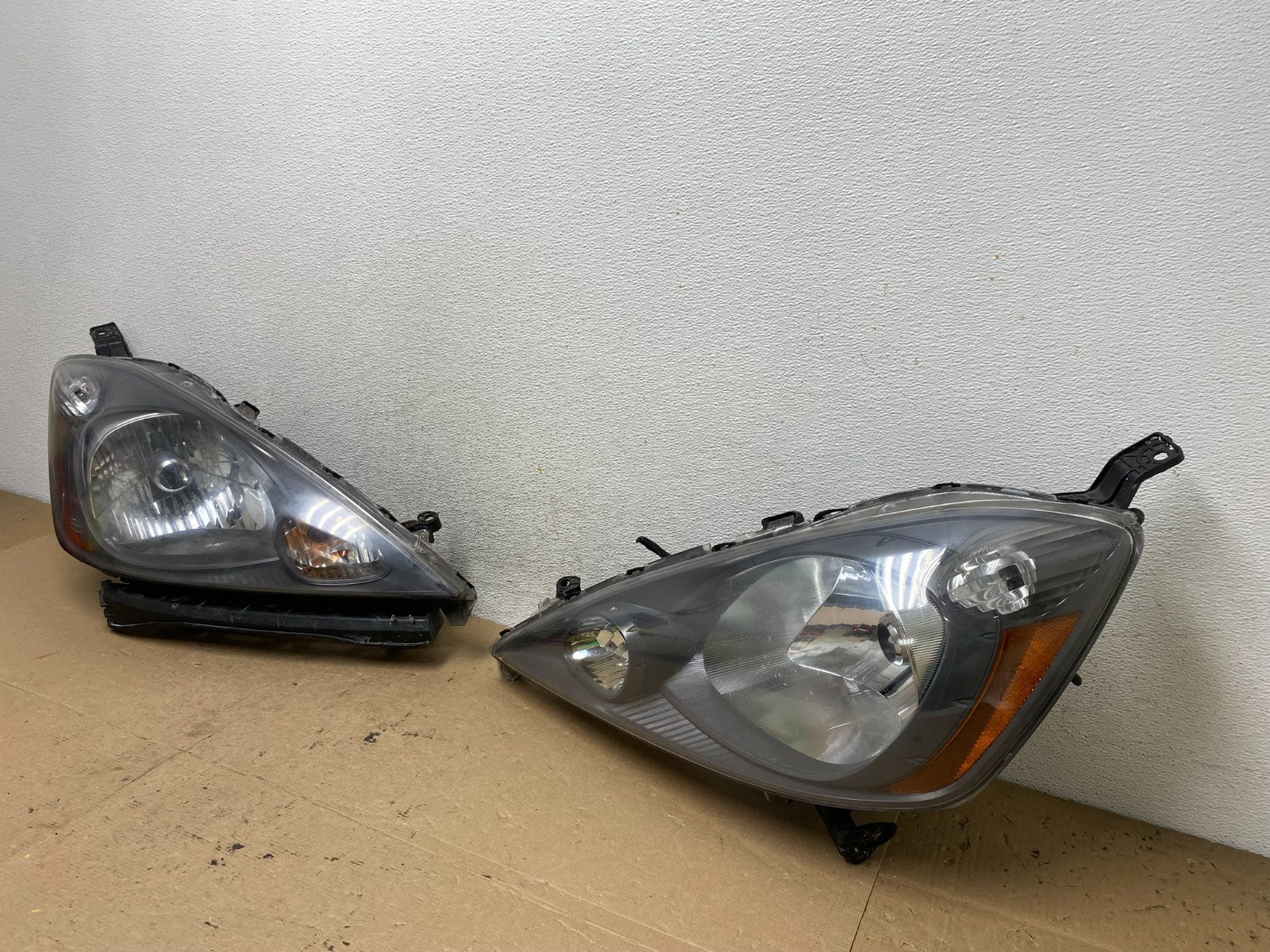 2009 to 2013 Honda Fit Left+Right Side Headlights Halogen AF5032 DW1