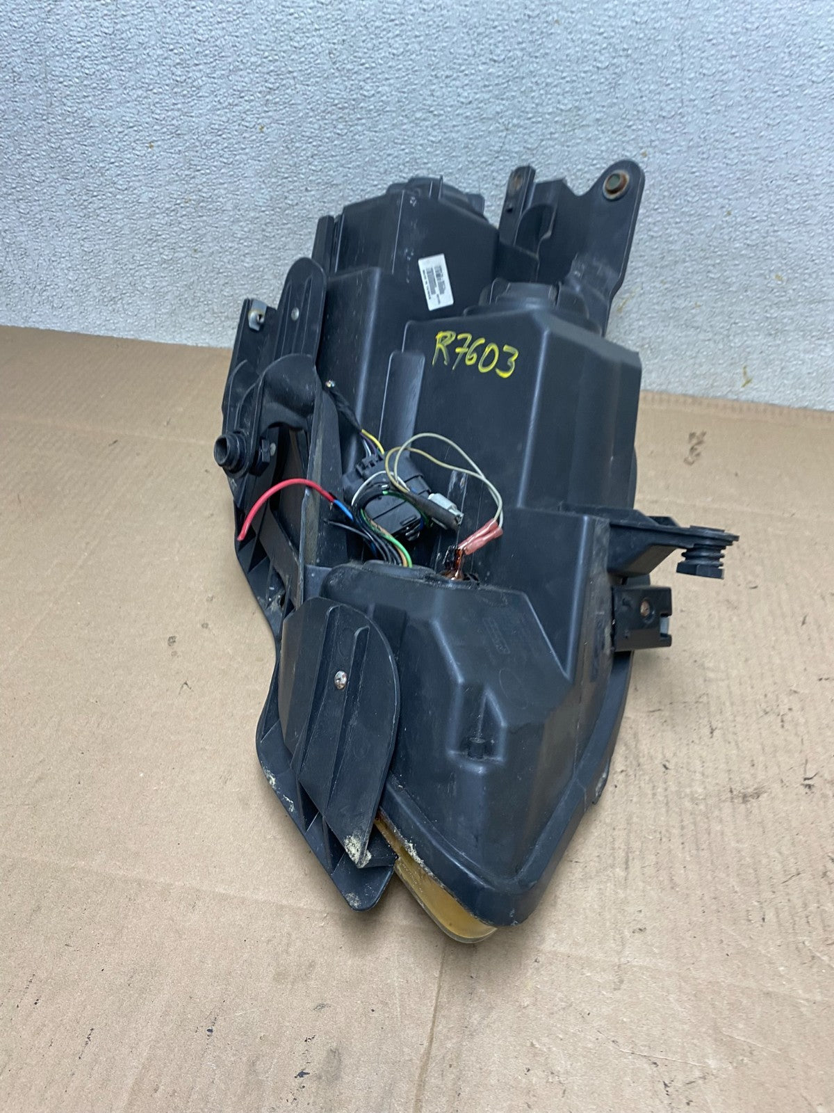 2007 to 2012 Gmc Acadia Halogen Headlight Left Driver LH Side Oem R7603 DW8
