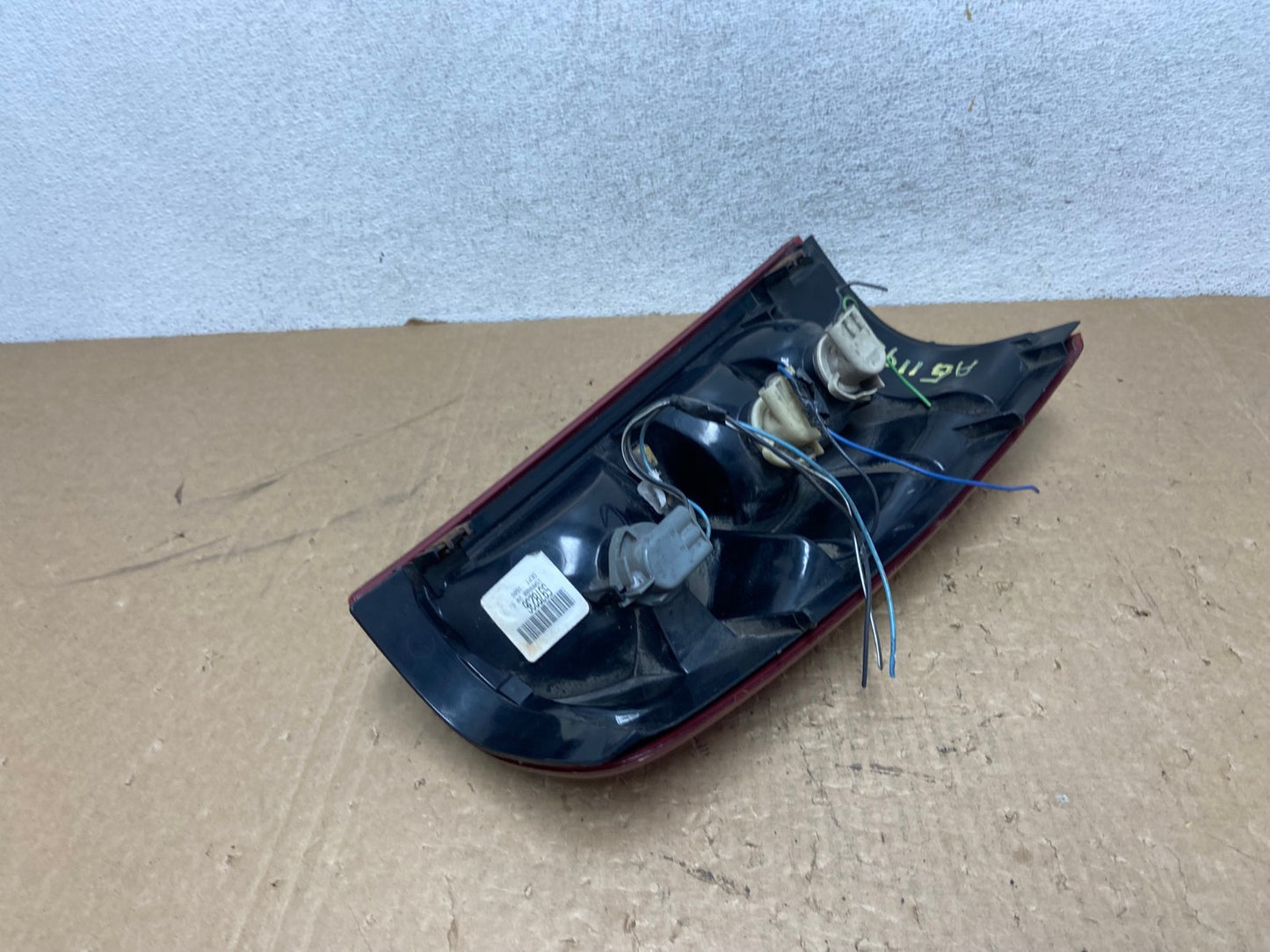 1999-2002 Chevrolet Silverado 1500 Right Passenger Side Tail Light AG1192 LK4