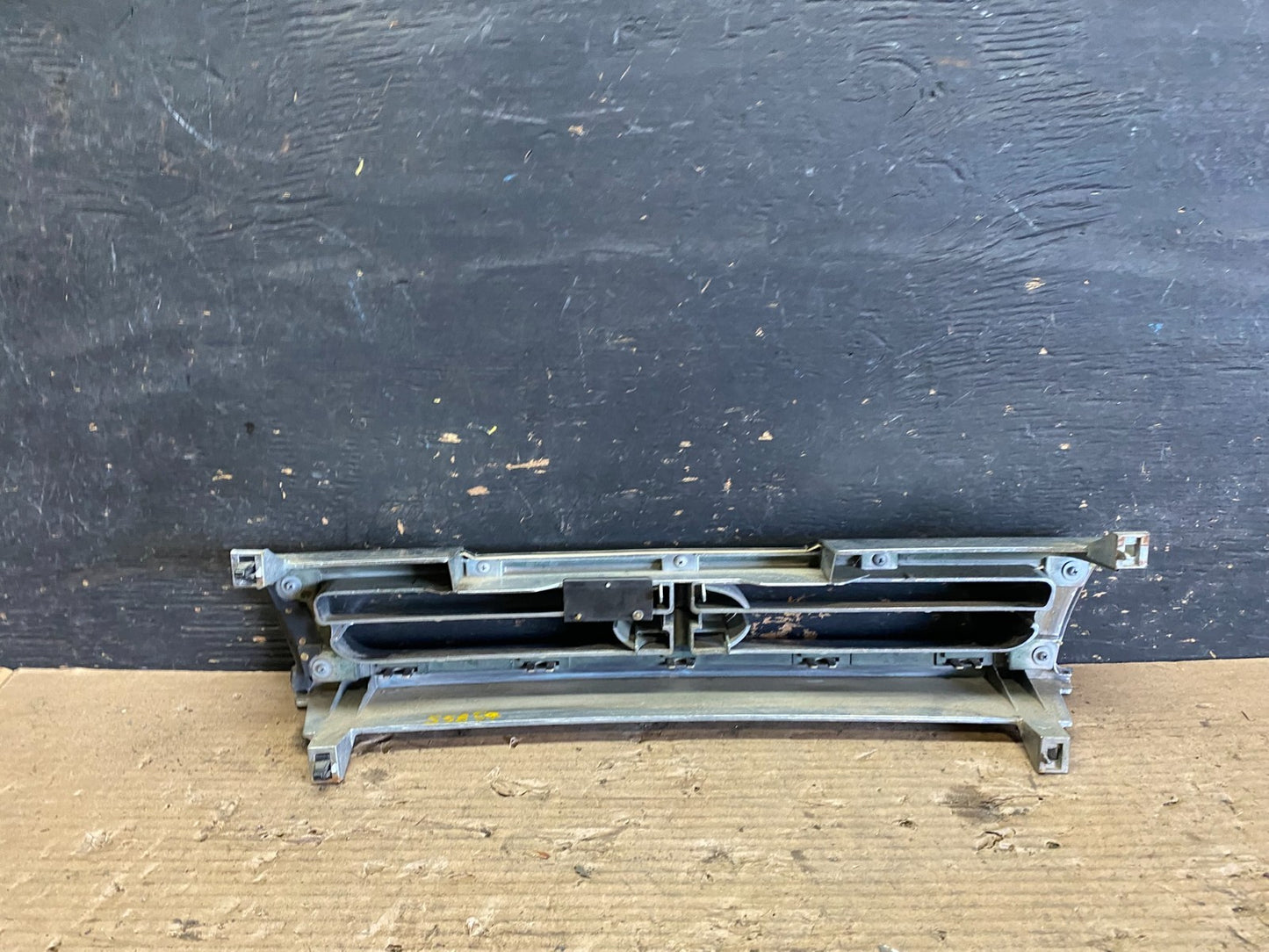 1990 to 1992 Infiniti M30 Front Upper Grill Grille S5859 DG5