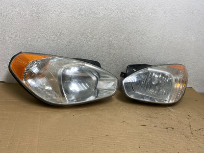 2006 to 2011 Hyundai Accent Sedan Left+Right Halogen Headlights AG9108 DW1