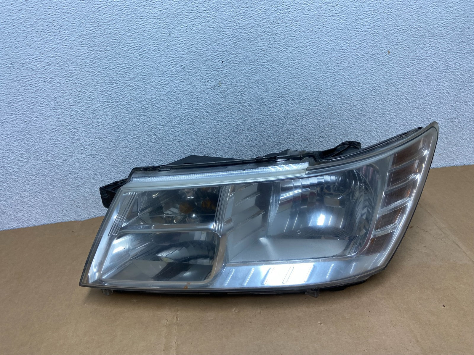 2009 to 2017 Dodge Journey Headlight Left Driver Lh Side Halogen AC8376 DW0