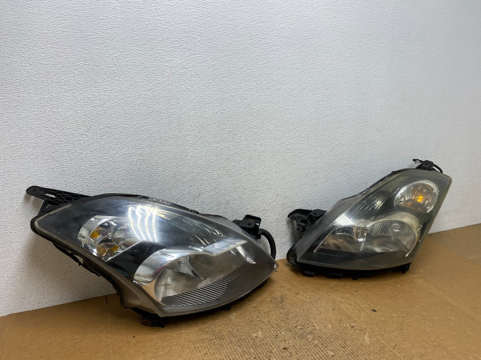 Sedan 2007 2008 2009 Nissan Altima Left+Right Set Headlights AE2713 DW2