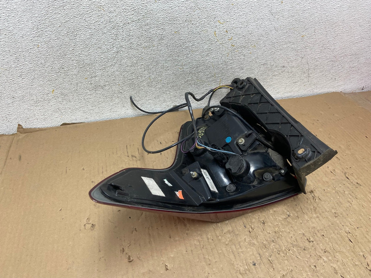2016 to 2019 Ford Explorer Left Driver Lh Side Tail light AH2896 LK4