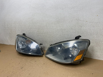 2005 to 2006 Nissan Altima Left+Right Side Set Halogen Headlights OEM U0368 DW1