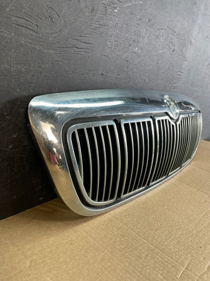 1998 to 2002 Mercury Grand Marquis Front Upper Grill Grille AF5222 DG2