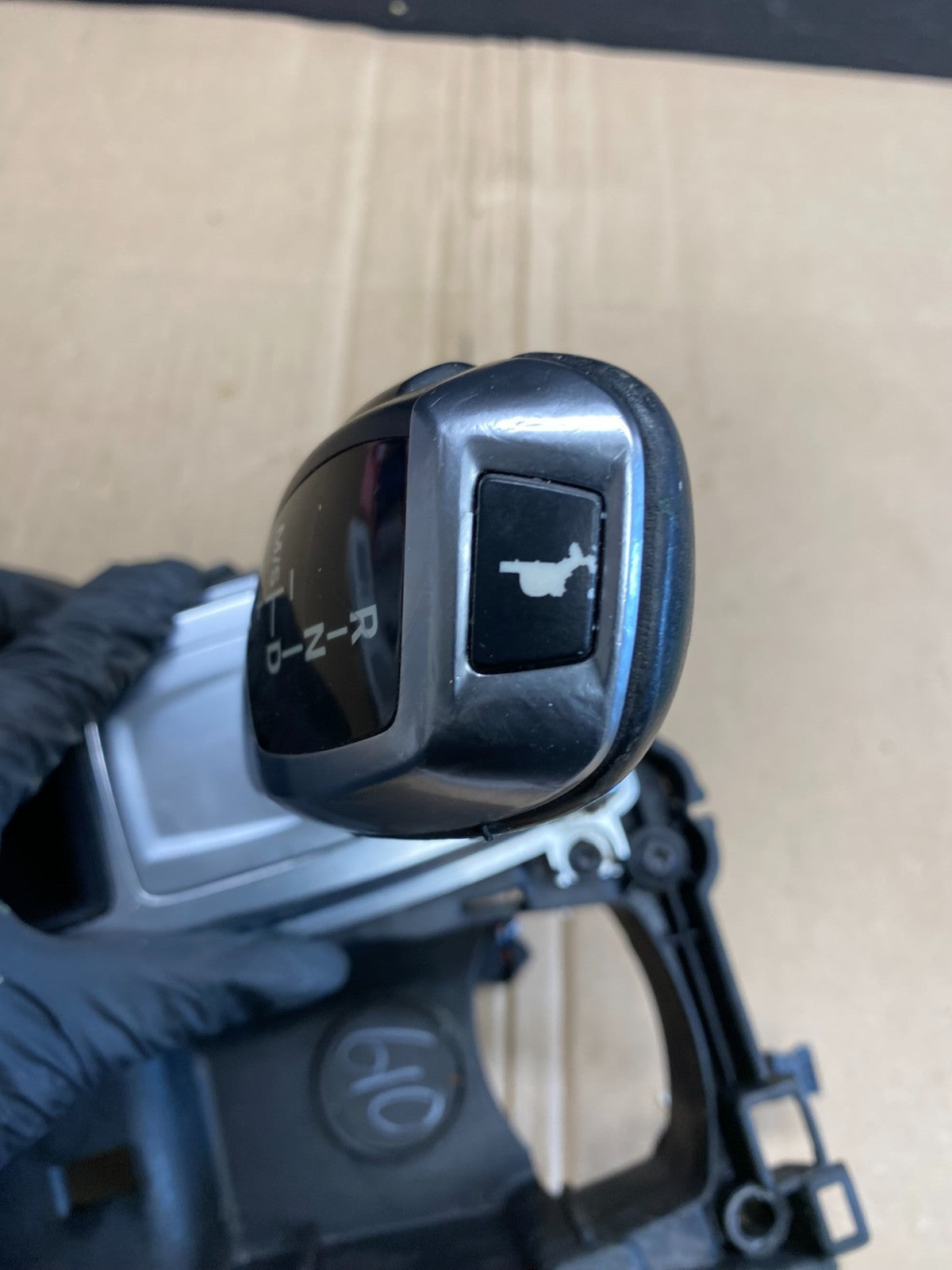 2007 to 2013 BMW X5 E70 Shift Shifter Selector Gear W/ Bezel AB8708 DG5