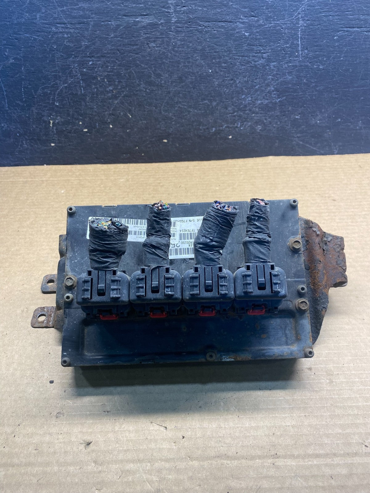 2008 2009 Caravan Town & Country 3.8L Engine Control p05187802af AF4138 DG0