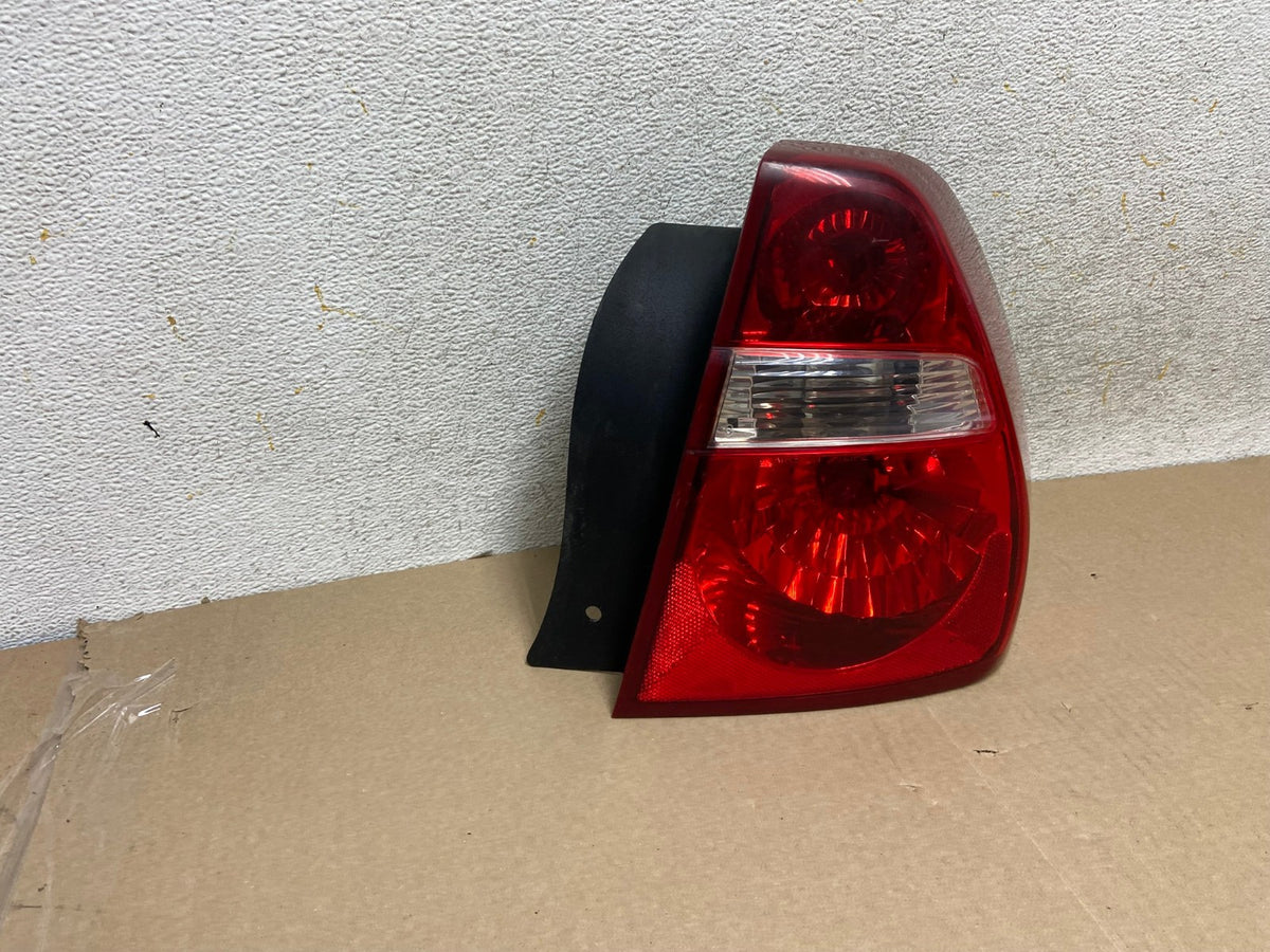2004 to 2008 Chevrolet Malibu Right Passenger Rh Side Tail Light AH6663 LK1
