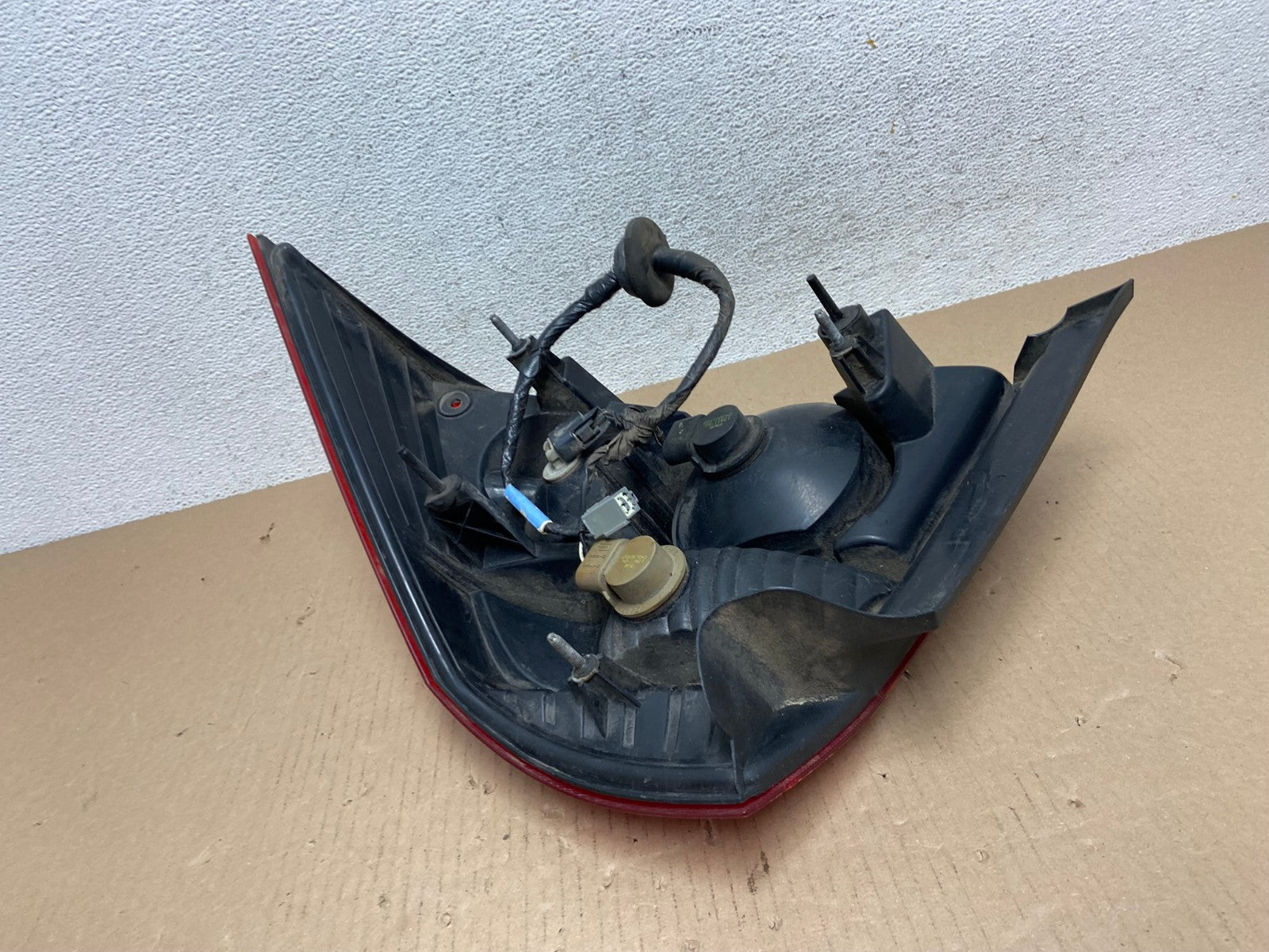 2005 2006 2007 Ford Five Hundred Left Driver Lh Side Tail Light AE7255 LK6