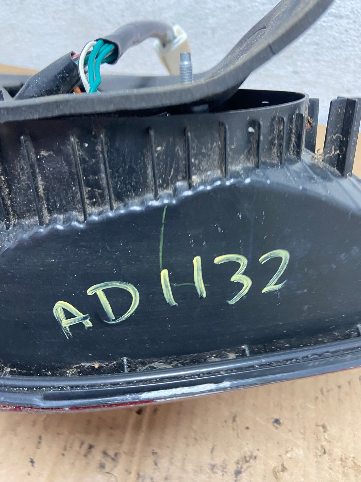 2002 2003 2004 Toyota Camry Tail Light Right Passenger Rh Side AD1132 LK6