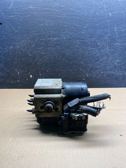2005 - 2007 Chevy Express GMC Savana 1500 2500 ABS Anti Lock Brake Pump AI52543