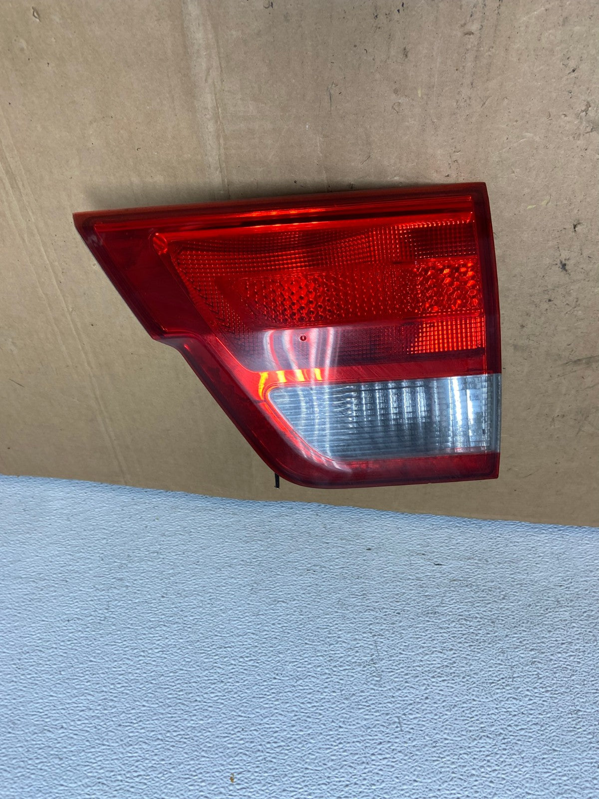 2011-2013 Jeep Grand Cherokee Right Passenger Rh Inner Tail Light AC8580 LK0