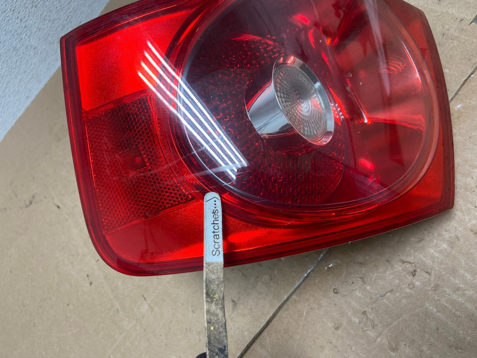 2005 2006 2007 Volkswagen Jetta Right Passenger Rh Side Tail Light AE6057 LK3