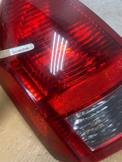 2005 - 2007 Chrysler 300 Left Driver Lh Side Tail Light AE0539 LK3