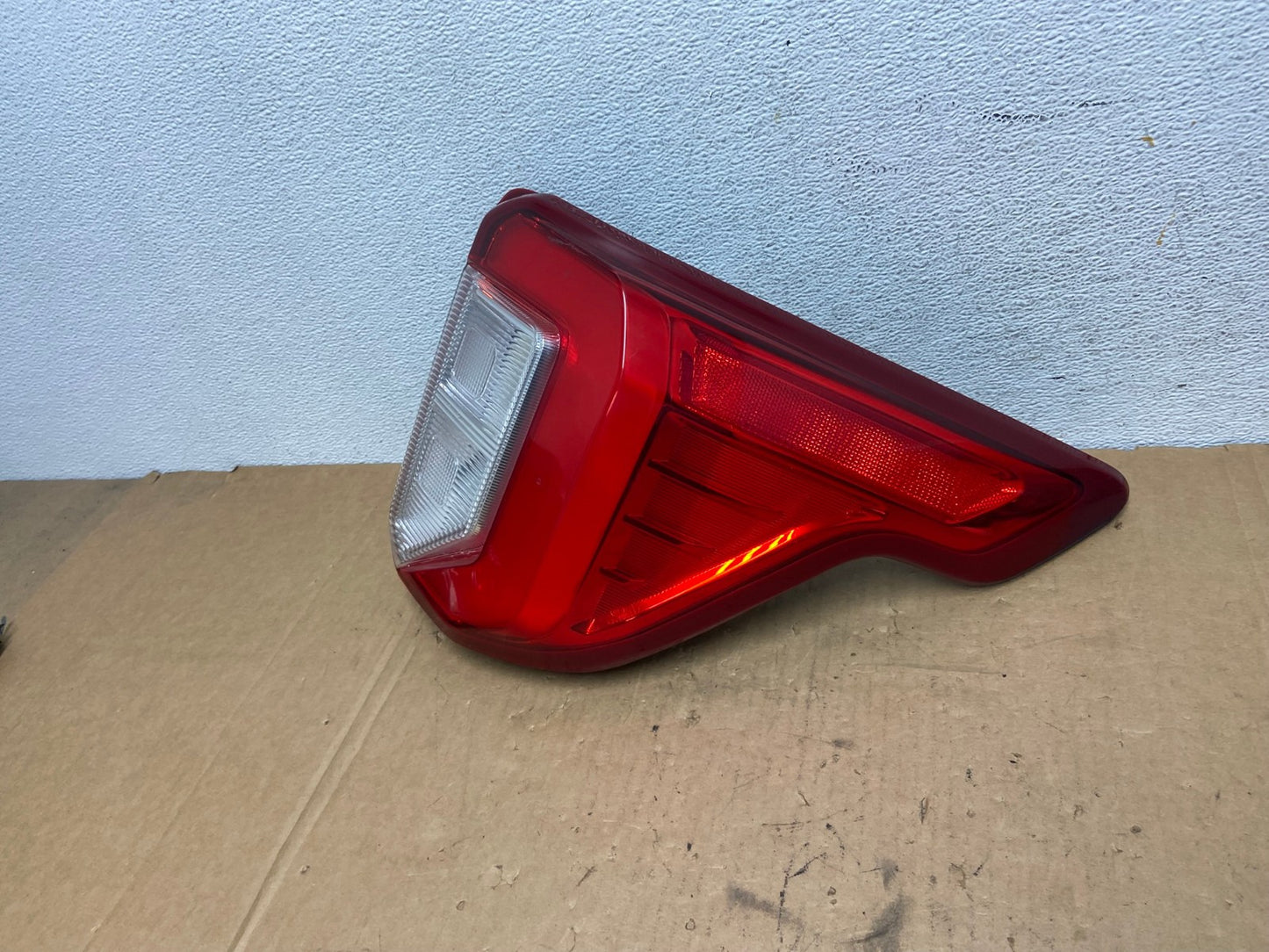 2020 2021 2022 2023 Ford Explorer Right Passenger Side Tail light AD2830 LK1