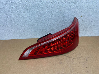 2009 to 2012 Audi Q5 Right Passenger RH Side Tail light AD6138 LK2