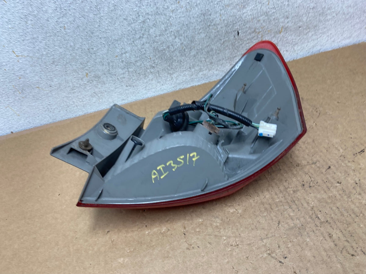 2008 to 2015 Nissan Rogue Left Driver Lh Side Tail Light AI3517 LK5