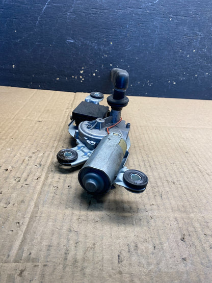 2004 to 2010 BMW X3 E83 Rear Windshield Wiper Motor AA7731 DG4