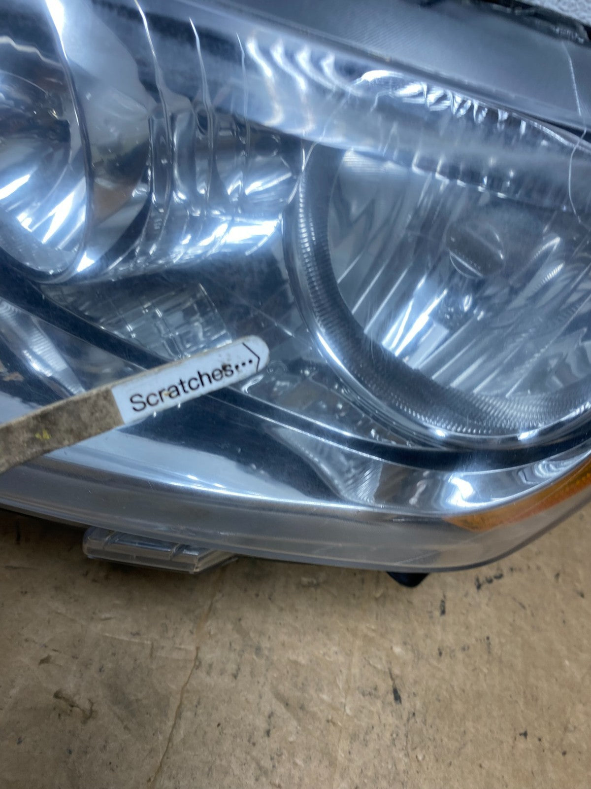 2011 to 2013 Jeep Grand Cherokee Halogen Left Driver Lh Headlight AD5229 DW3