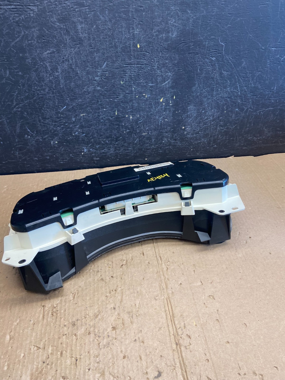 2002 GMC Yukon Speedometer Cluster Gauge AE4124 DG4