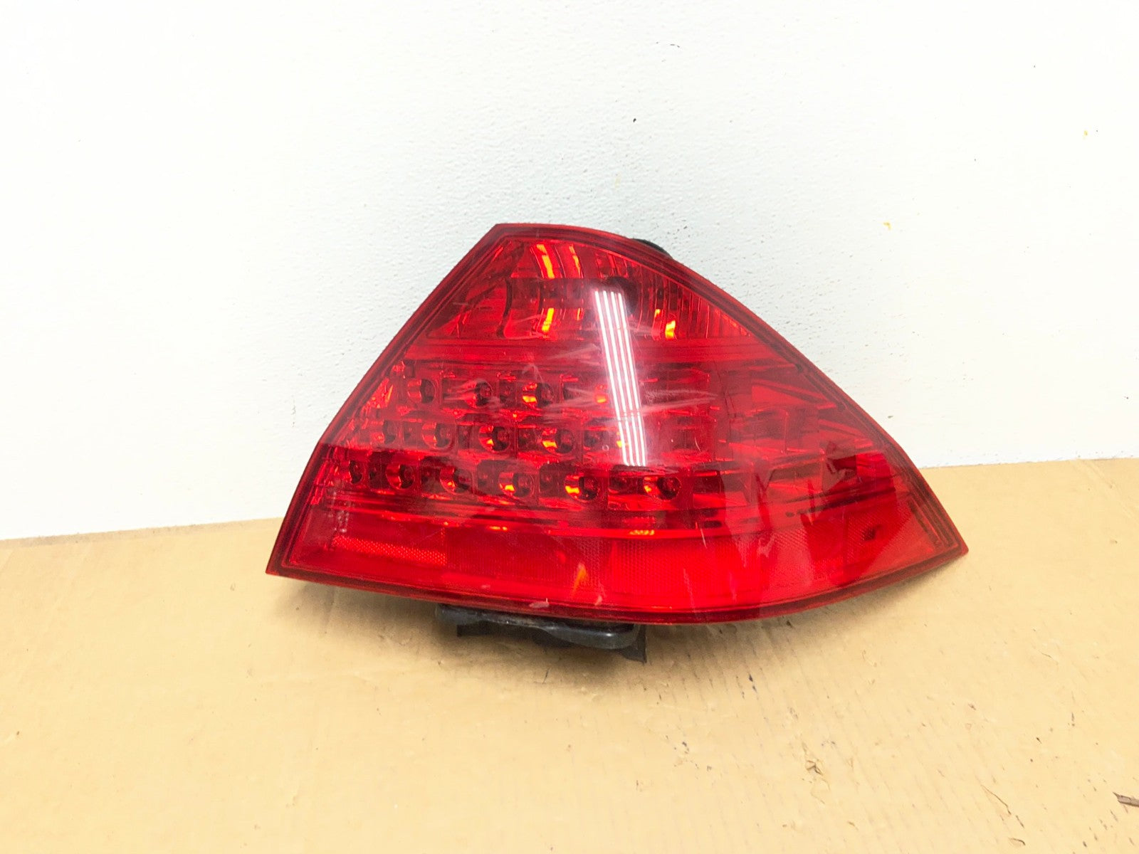 2006 - 2007 Honda Accord Right Passenger Side Tail light AD0925 LK0