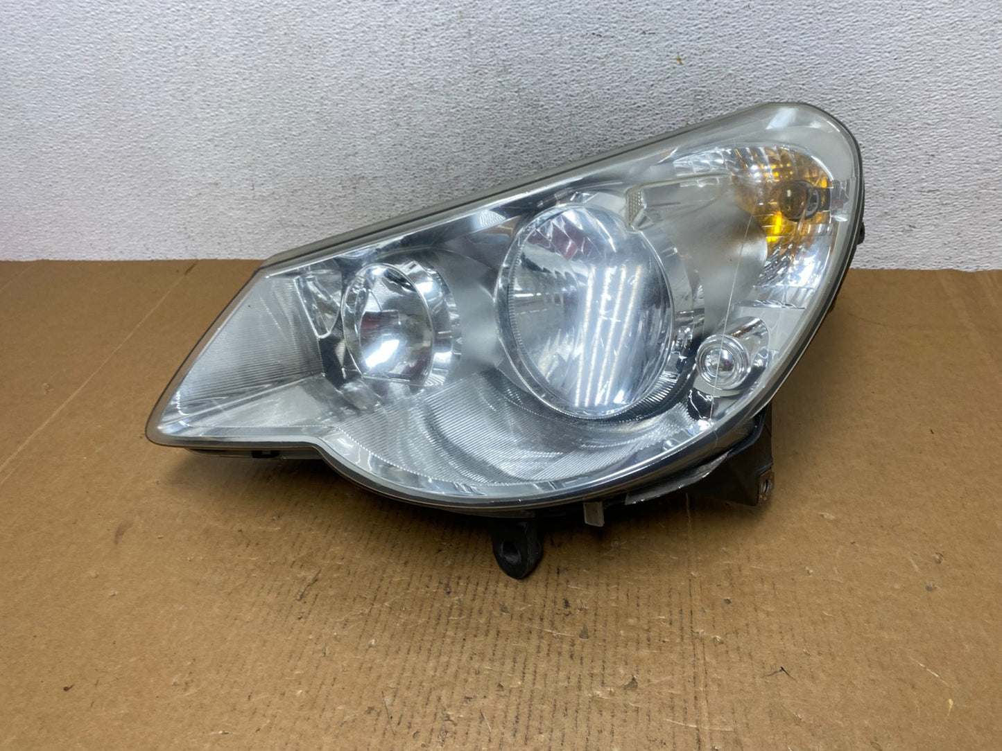 2007 to 2010 Chrysler Sebring Left Driver LH Side Headlight AE0687 DW0