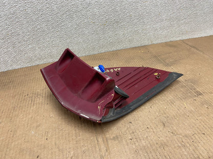 2004-2005 Toyota Sienna Right Passenger Rh Side Tail Light Oem AA6483 LK4