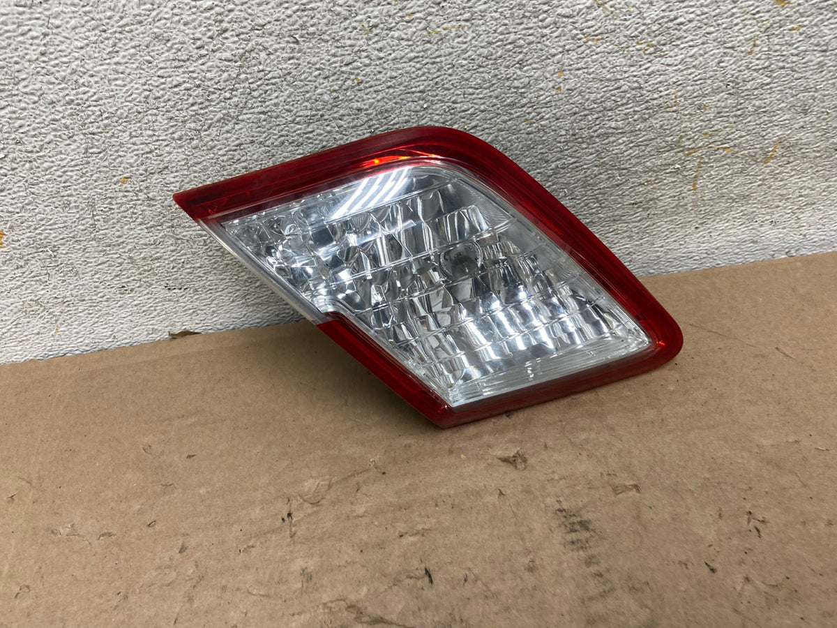 2007-2009 Toyota Camry Hybrid Left Driver LH Side Inner Tail Light AI1127 LK0