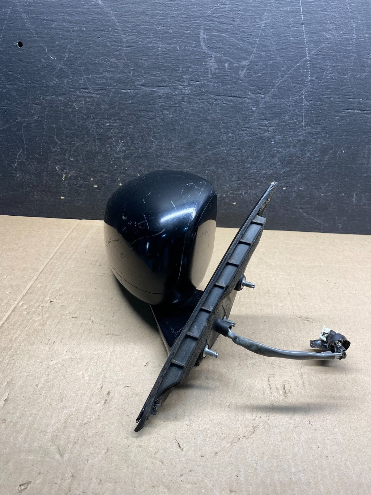 2006 to 2008 Infiniti M35 M45 Right Passenger Side View Mirror AG3632 DW2