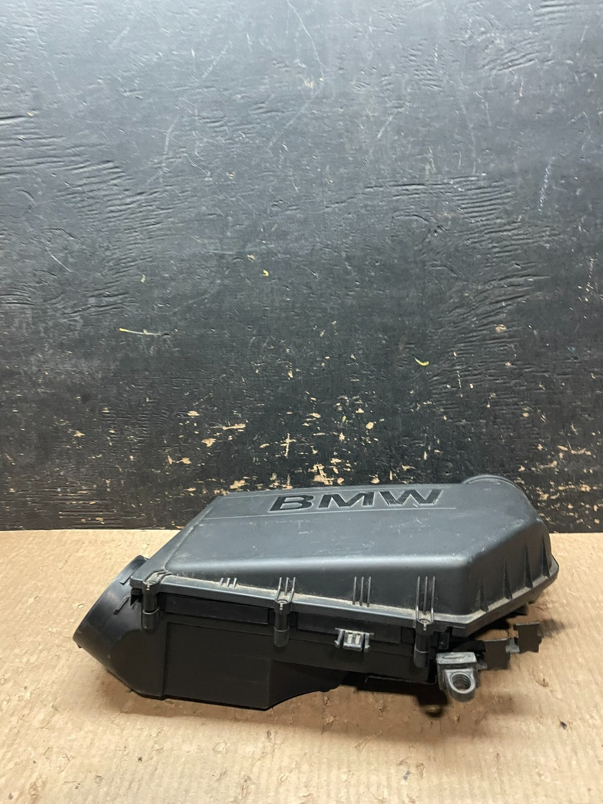 2008 - 2010 BMW X6 Air Intake Cleaner Filter Housing OEM Z3365 DG1