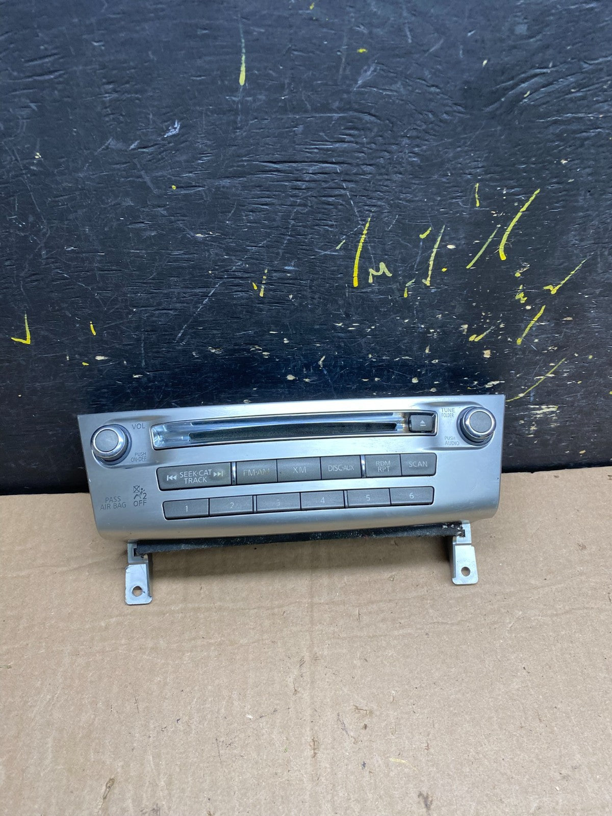 2011 2012 2013  Infiniti M37 Radio Control Face Plate Unit CD Player z0154  DG0