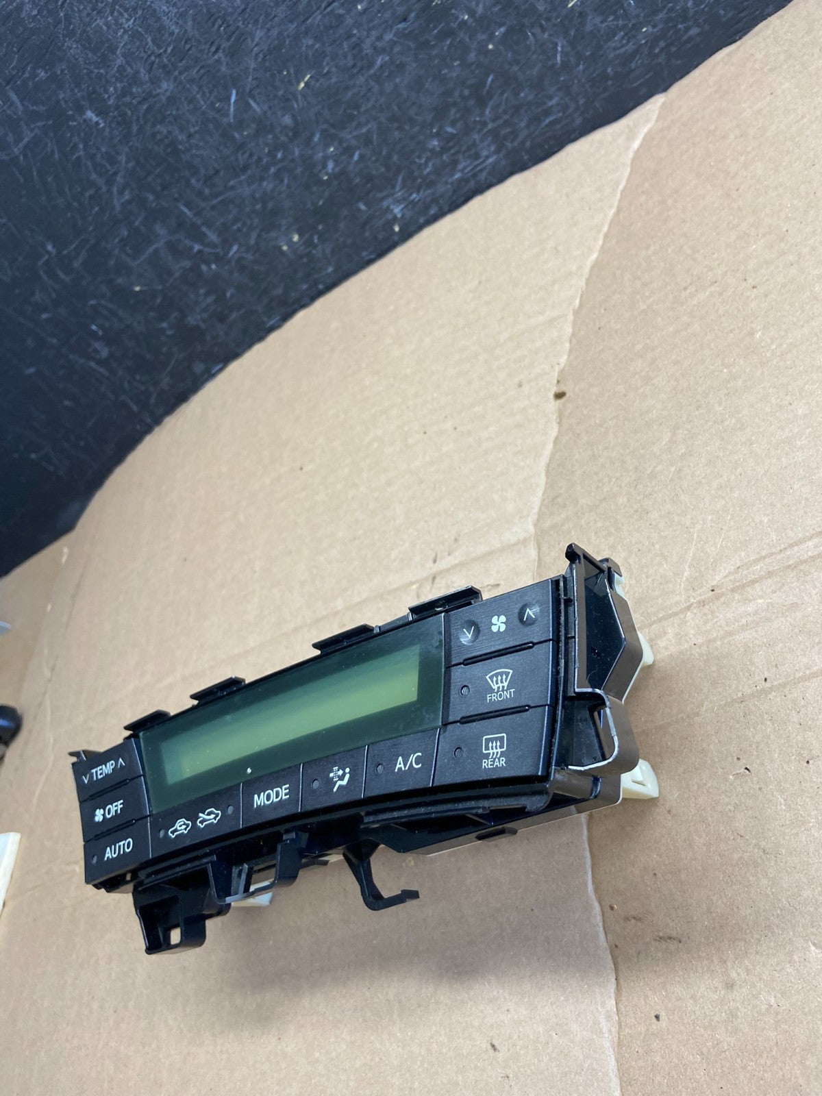 2010 to 2015 Toyota Prius A/C Heater Climate Control Unit Switch AF1779 DG1
