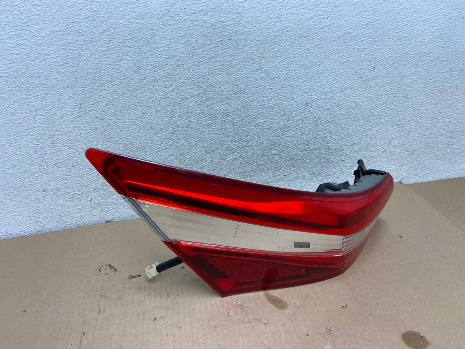 2013 2014 2015 Toyota Avalon Left Driver LH Side Tail Light AG6669 LK2