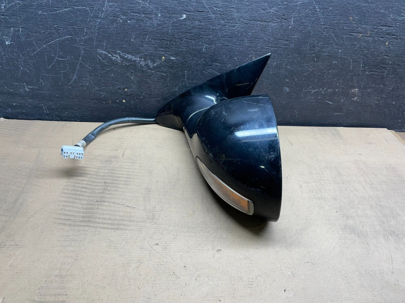1999 to 2004 Chrysler LHS Left Driver LH View Turn Signal Mirror N6690 DG1