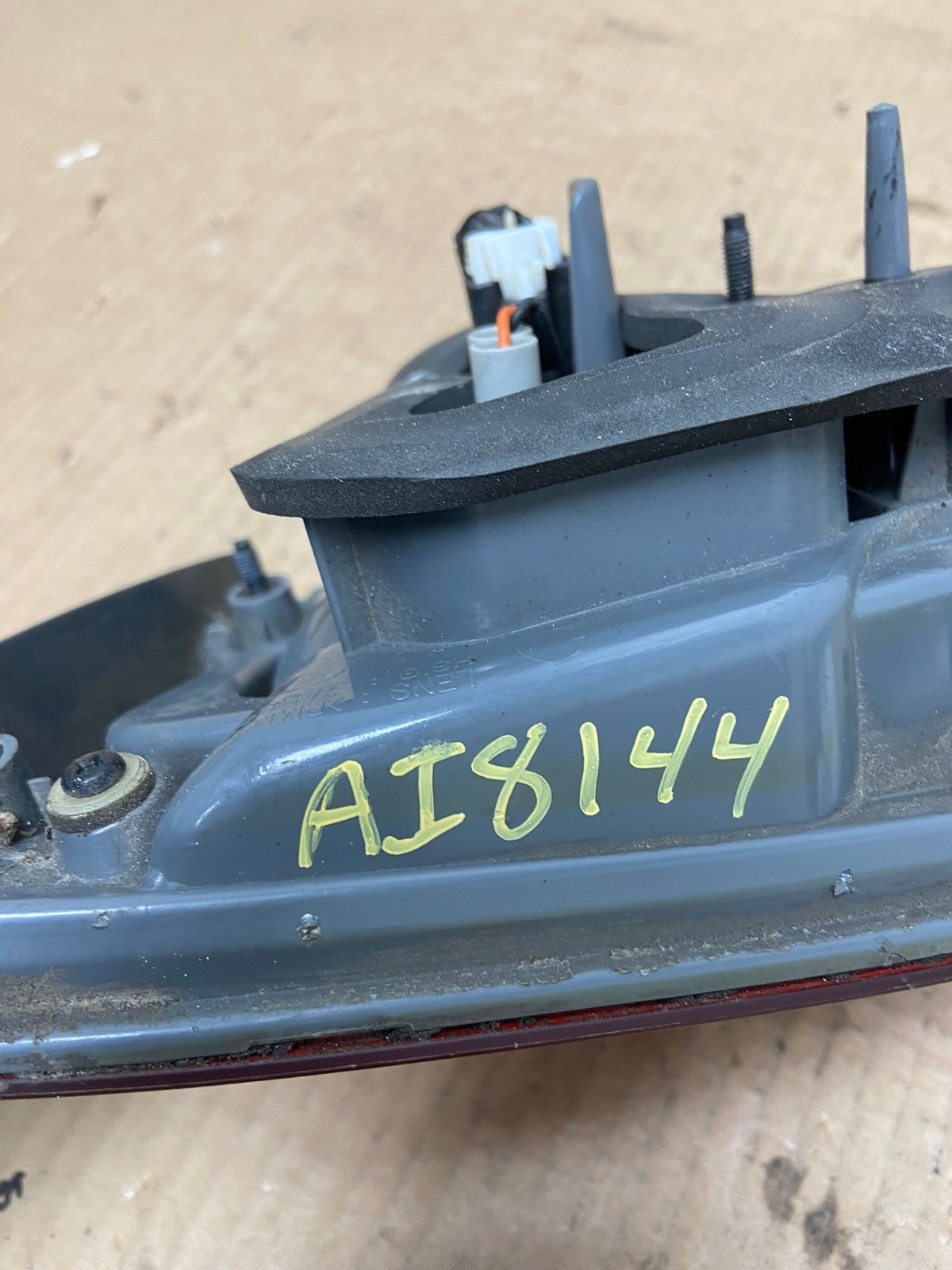 2007-2010 Hyundai Elantra Left Driver LH Tail Light Inner AI8144 LK6