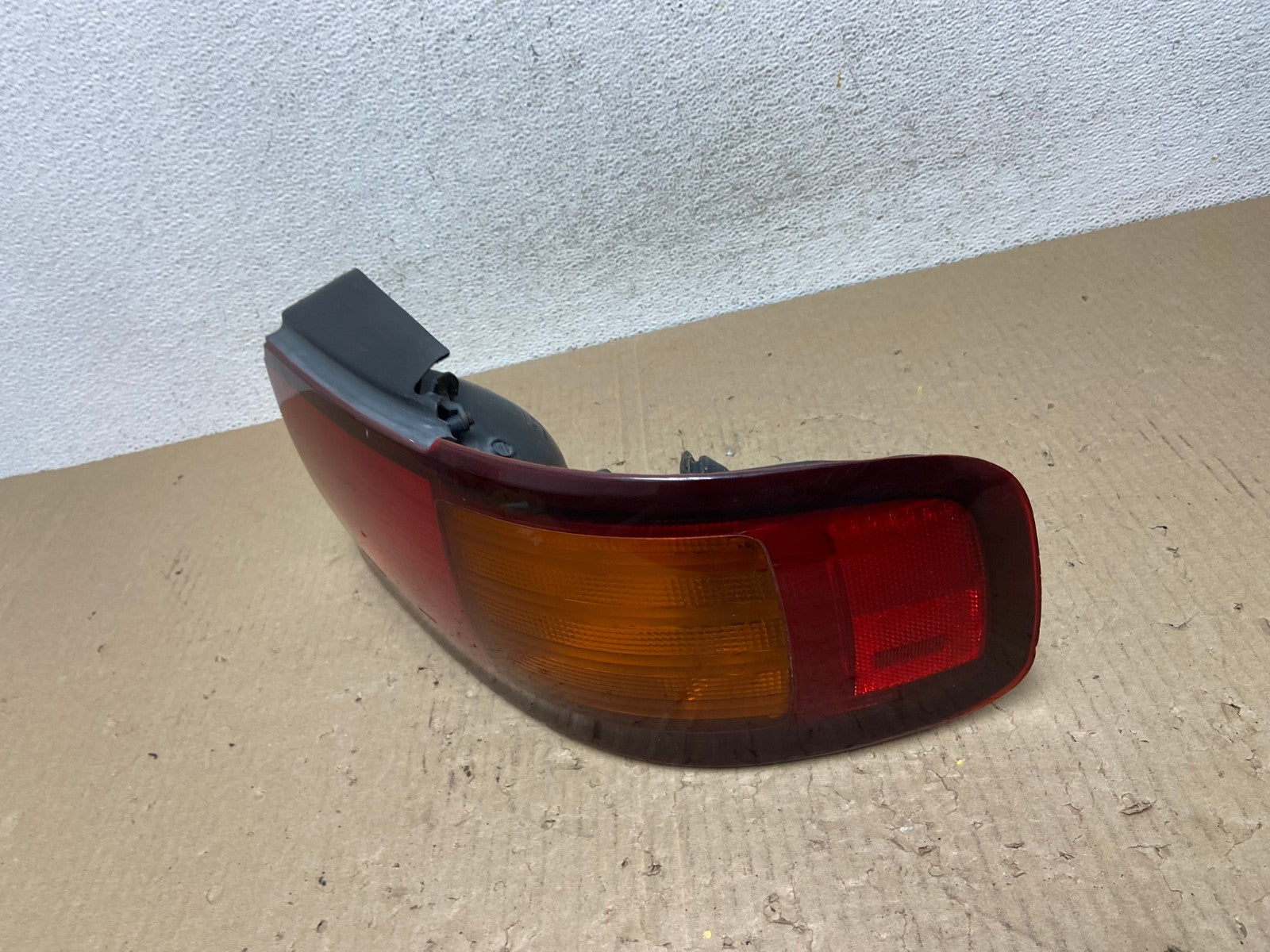 1995 - 1996 Toyota Camry Sedan Right Passenger Tail Light Lamp AE9834 LK1