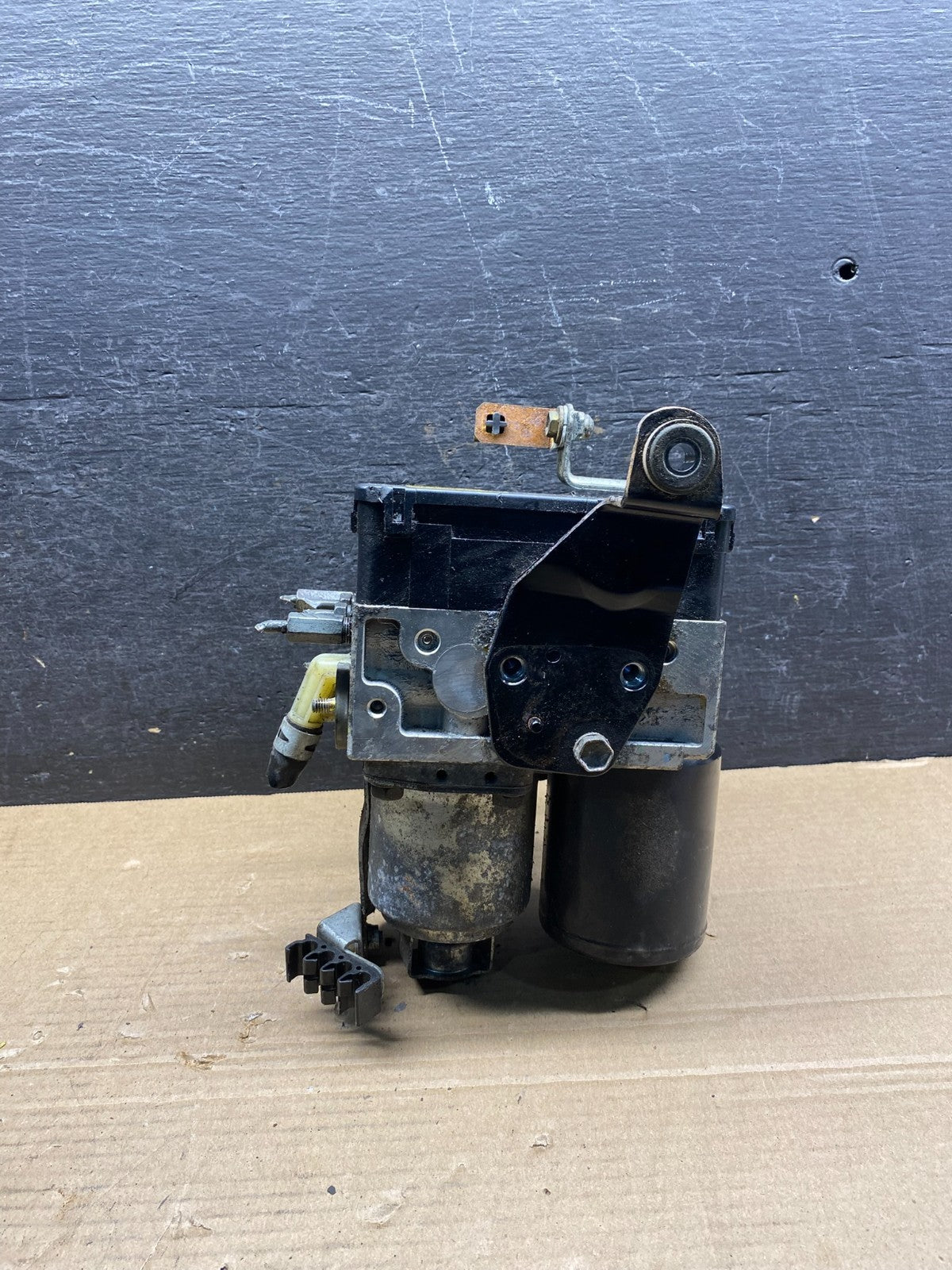 2004 - 2009 Toyota Prius ABS Brake Pump Anti Lock Module AI7474 DG2