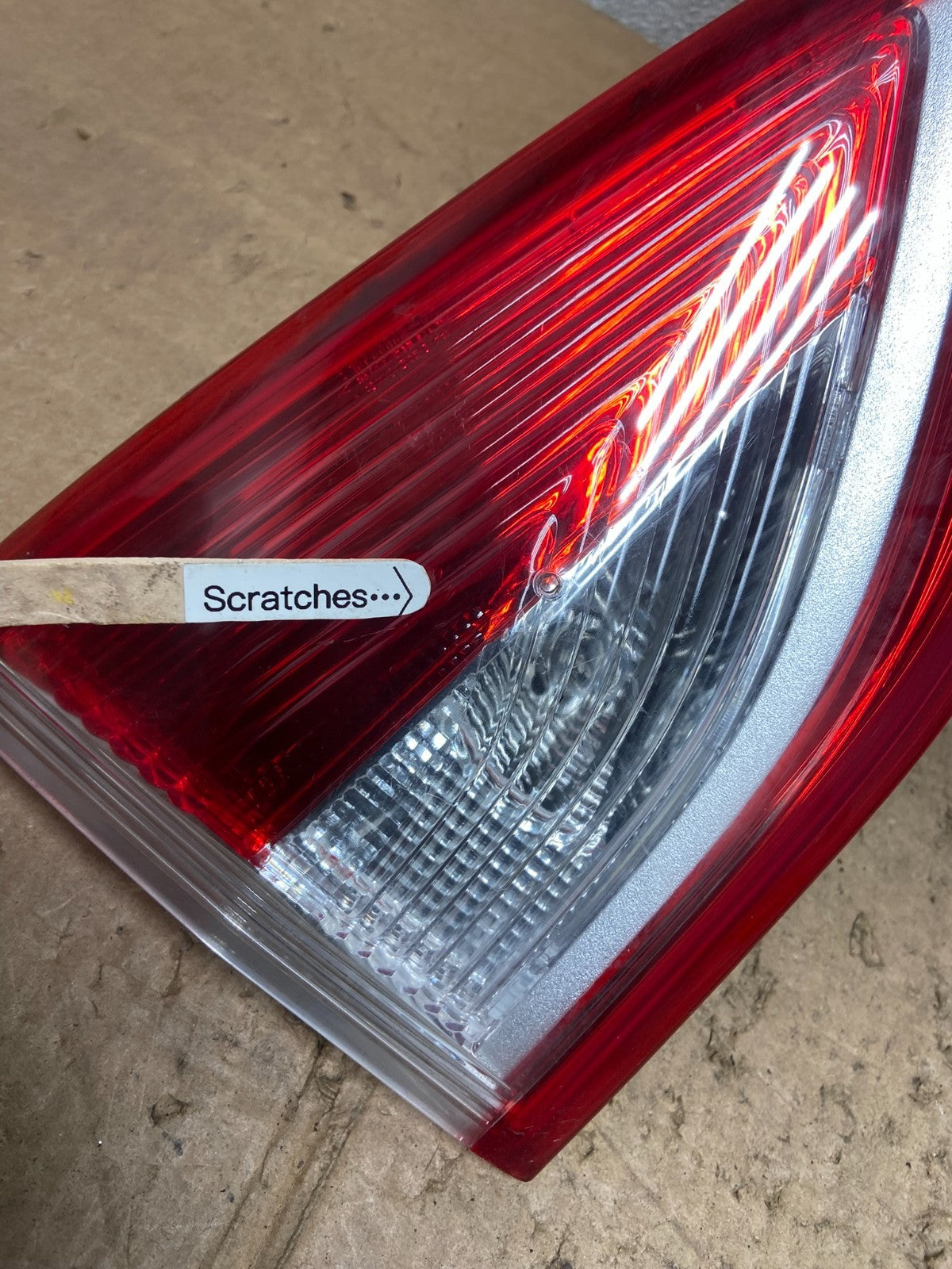 2013 to 2016 Ford Escape Left Driver LH Side Inner Tail Light OEM Y8315 DW3