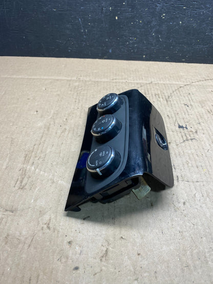 2011 - 2014 Chrysler 200 Heater AC Climate Switch Temperature Control O6866 DG2