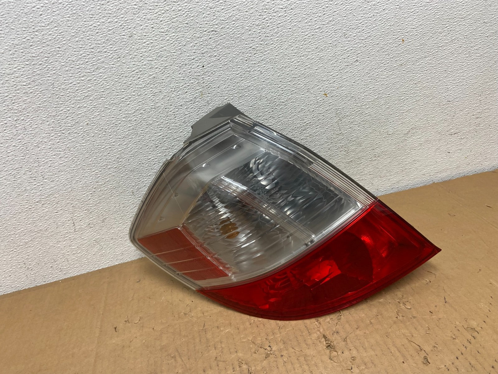 2009 to 2013 Honda Fit Left Driver LH Side Tail Light AD1061 DW0
