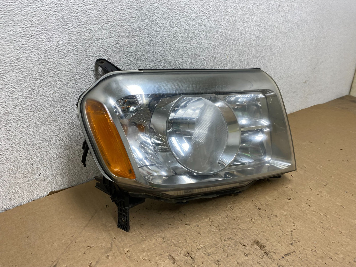 2009 2010 2011 Honda Pilot Right Passenger RH Halogen Headlight AG1434 DW2